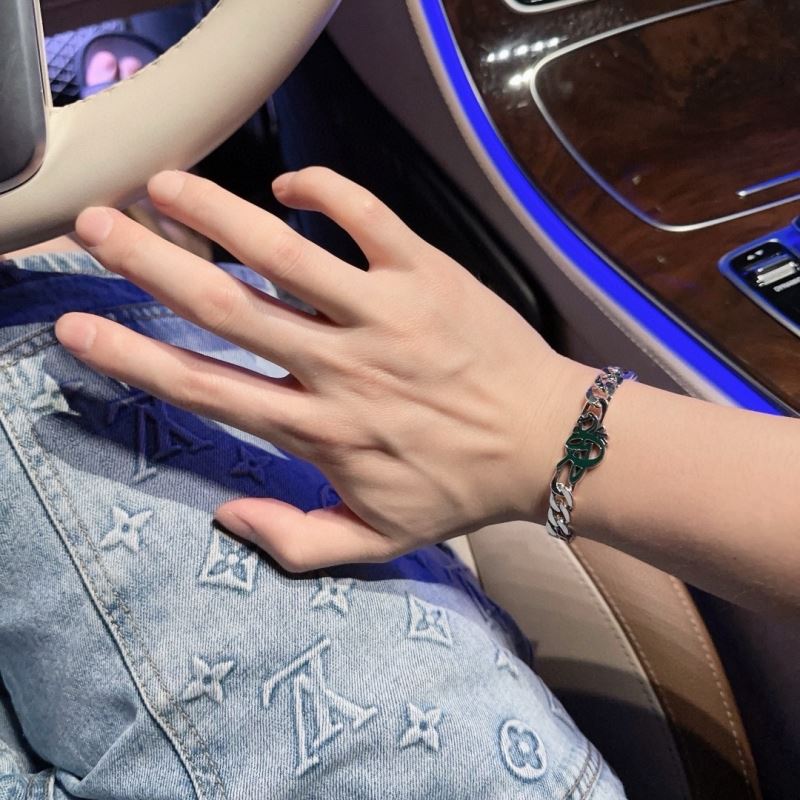 chr1st1an D10r bracelets